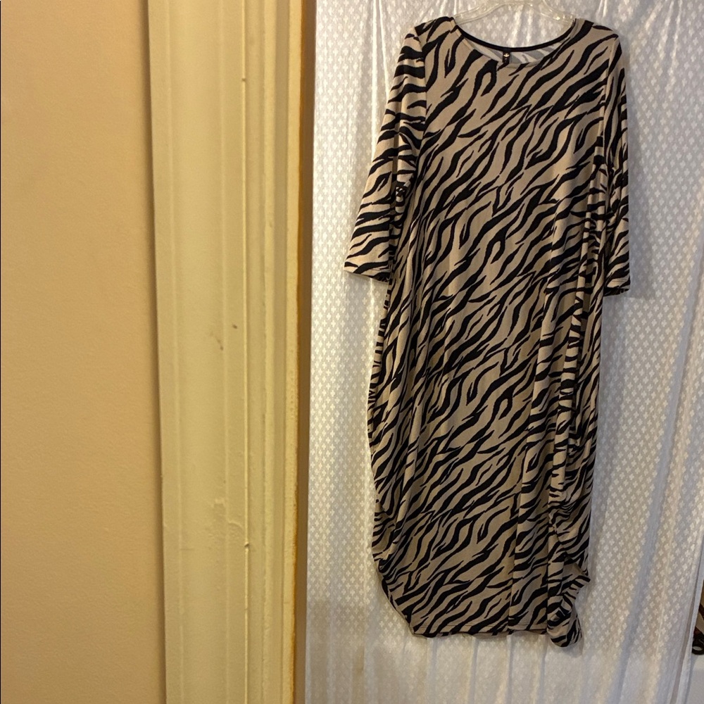 Casa Lee Bubble Dress